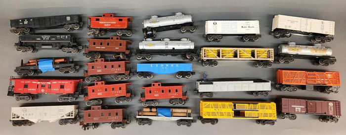22 Postwar Lionel O Gauge train cars