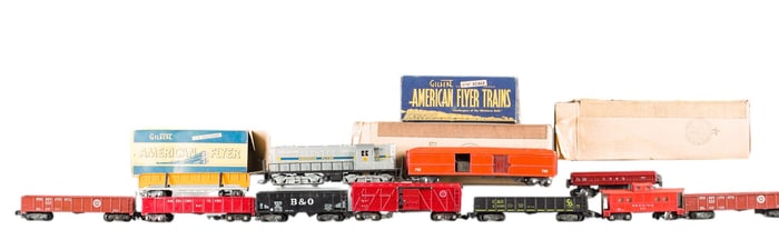 Postwar American Flyer #370 Switcher & 10 cars