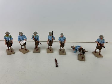 7 Toy Soldiers