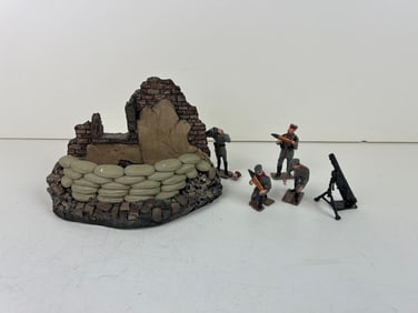 WWI Mortar team toy soldiers