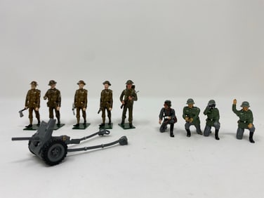 9 Toy soldiers