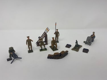 6 Toy Soldiers