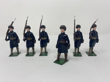 6 Toy Soldiers