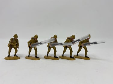 5 Toy Soldiers
