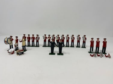 21 Blenhein Military Models toy soldiers