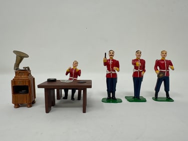 Harold Pestana, toy soldiers