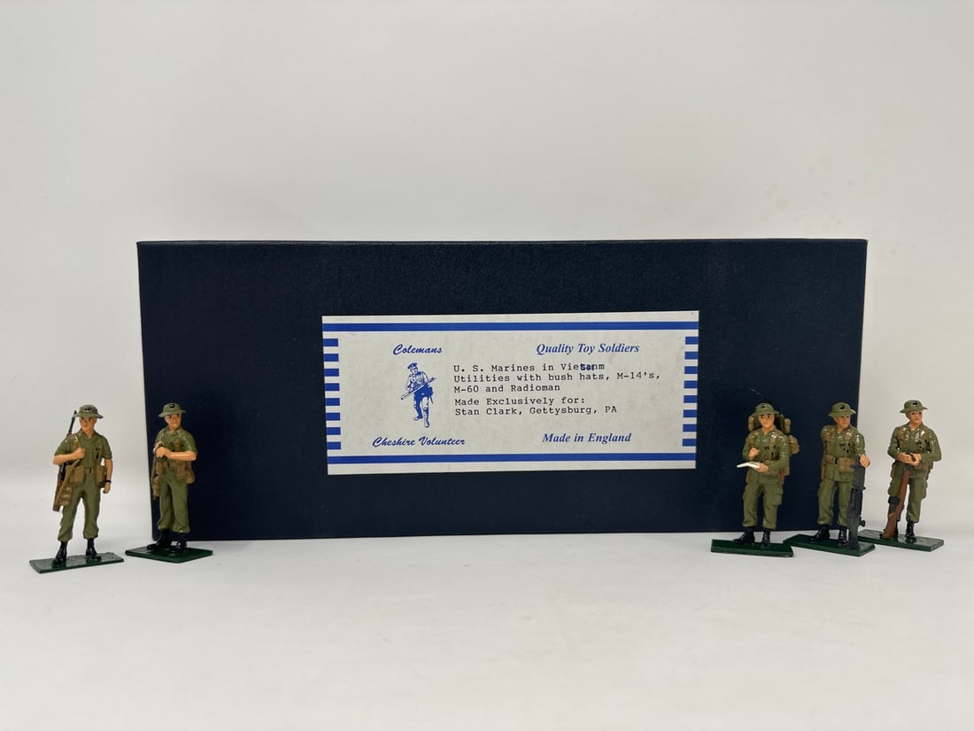 Colemans Cheshire Volunteer toy soldiers: A set of Colemans Cheshire Volunteer toy soldiers. US Marines in Vietnam. Utilities with bush hats, M-14s, M-60, and Radioman. Made Exclusively for: Stan Clark.