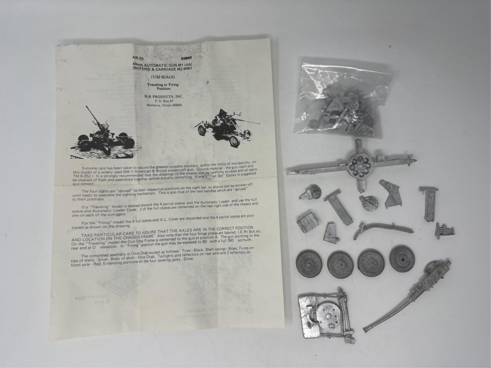 Montford Miniatures model kit: A Montford Miniatures model kit. WWII, British Army. 40mm Automatic Gun M1 AA Bofers and carriage M2