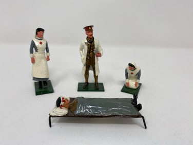Toy soldiers, medical set