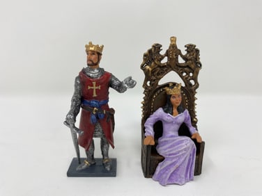 King and Queen figurines