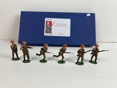 6 Toy Soldiers