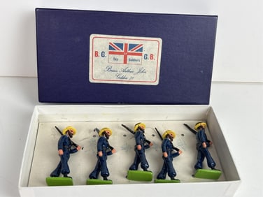 BG of GB soldiers.