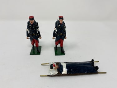 French Army soldiers.