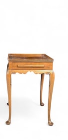 Kittinger Queen Anne style tea table.