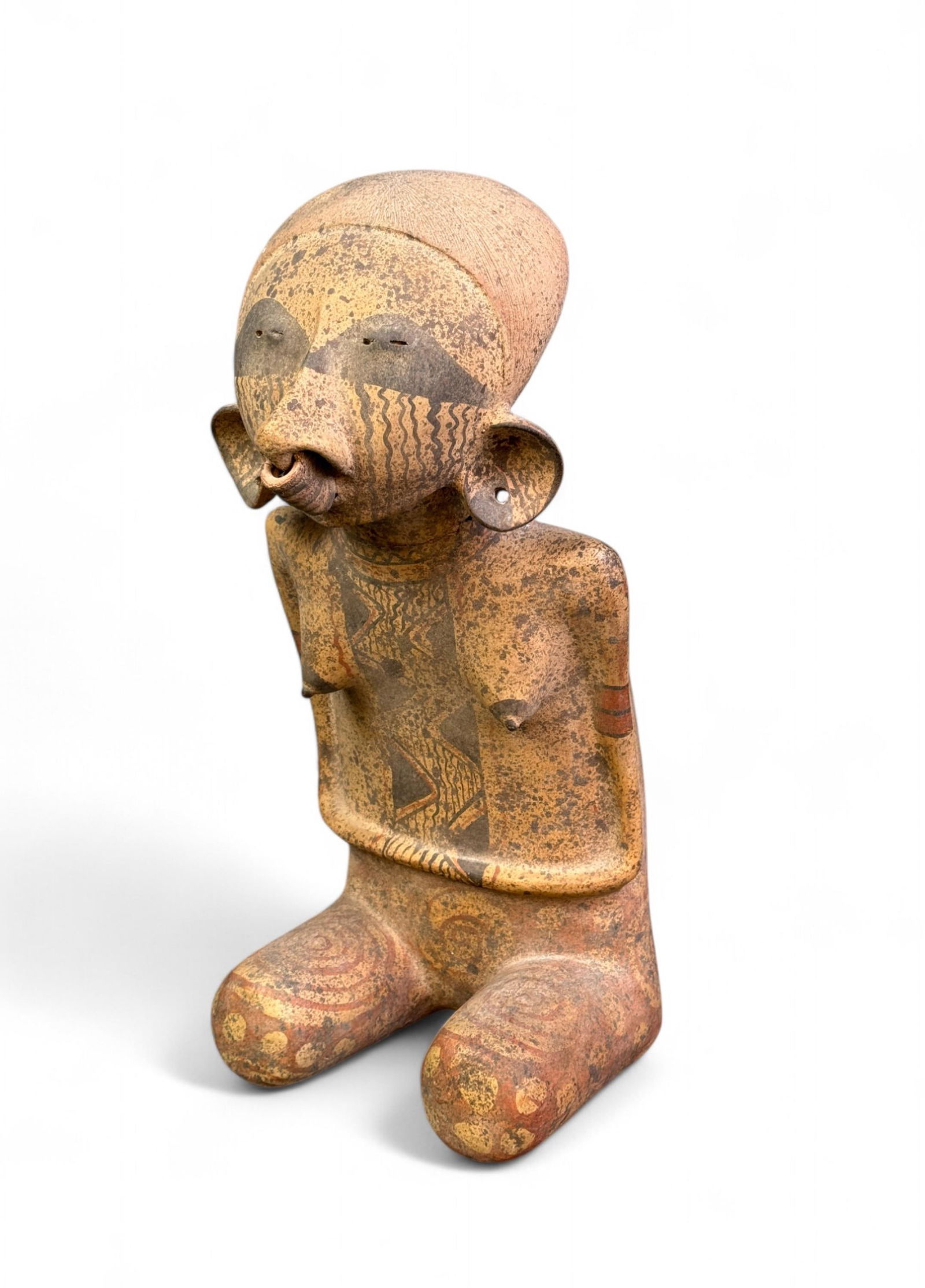 Nayarit style figure, Mexico. (1 of 7)