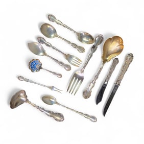 Gorham "Strasbourg" sterling flatware set.