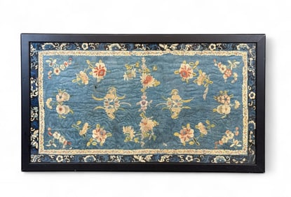 Chinese silk embroidered panel, 19th-20th c.
