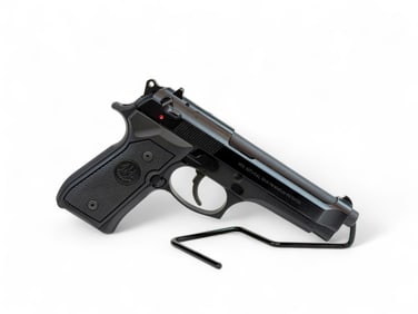 Beretta 92 F.S. semi-auto pistol, 9mm