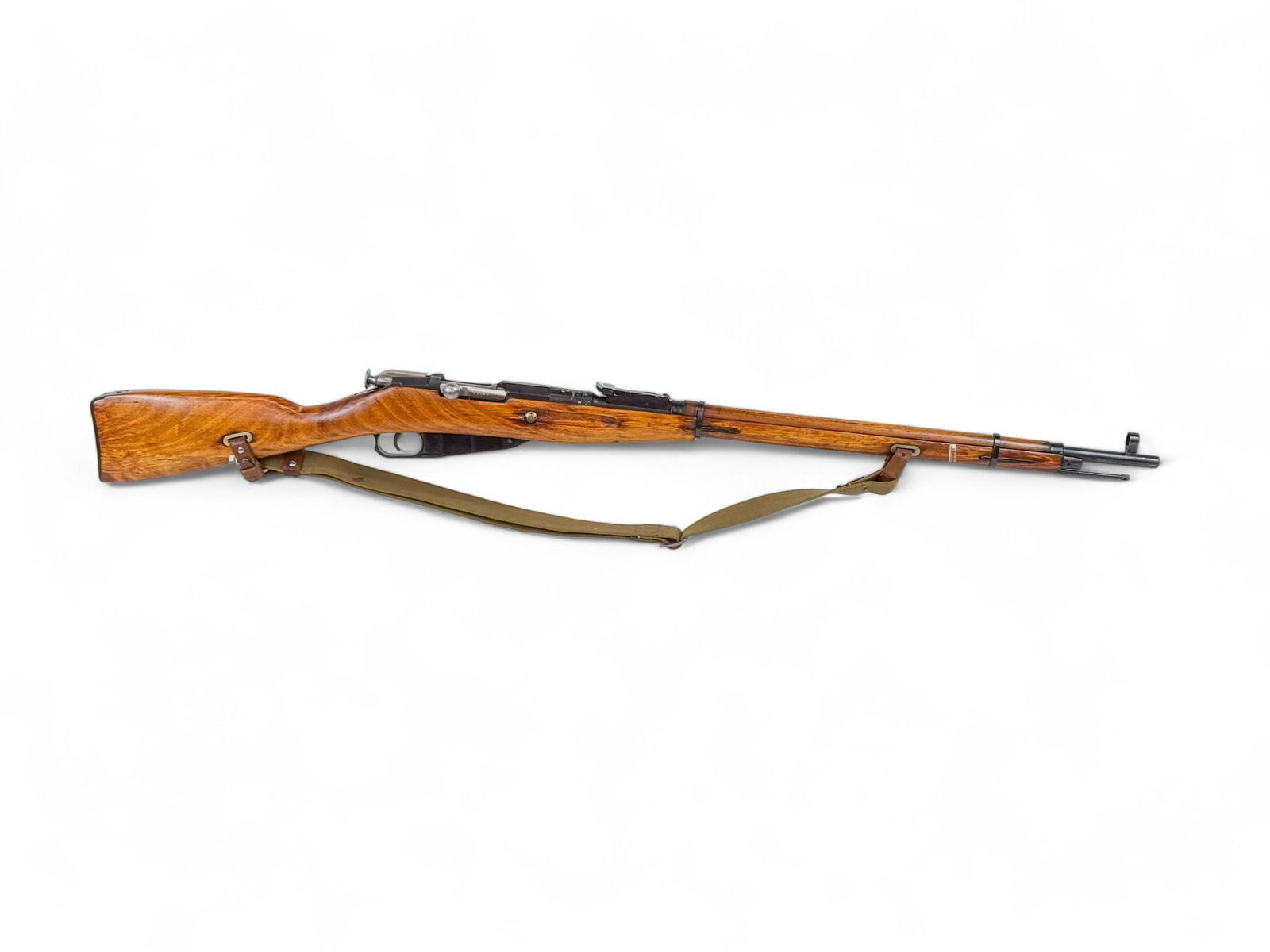 Soviet Mosin Nagant M1891/30 rifle, 7.62?54: [Modern Firearm] A 1928 Izhevsk factory, Soviet Russia Mosin Nagant Model 1891/30 bolt action rifle, 7.62?54mmR . Blued finish. 29 3/4" barrel with rear ladder sight and front hooded post. Wood stock,