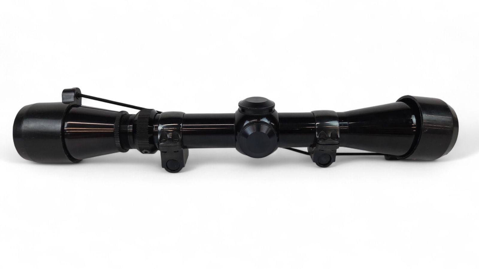 Leupold VARI-X IIc 2x7 rifle scope: A Leupold VARI-X IIc 2x7 rifle scope with covers. 11" overall.