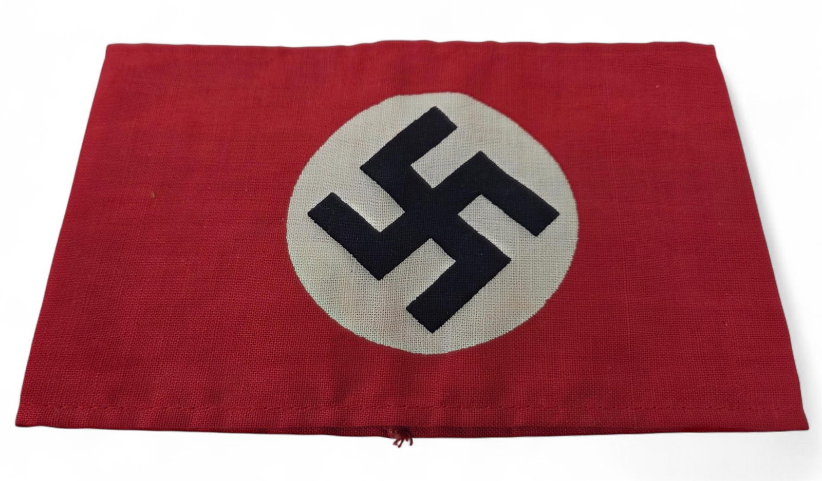 NSDAP Kampfbinde standard armband.: A NSDAP Kampfbinde printed linen standard armband. Original RZM tag. 4 1/2" x 7 1/2"