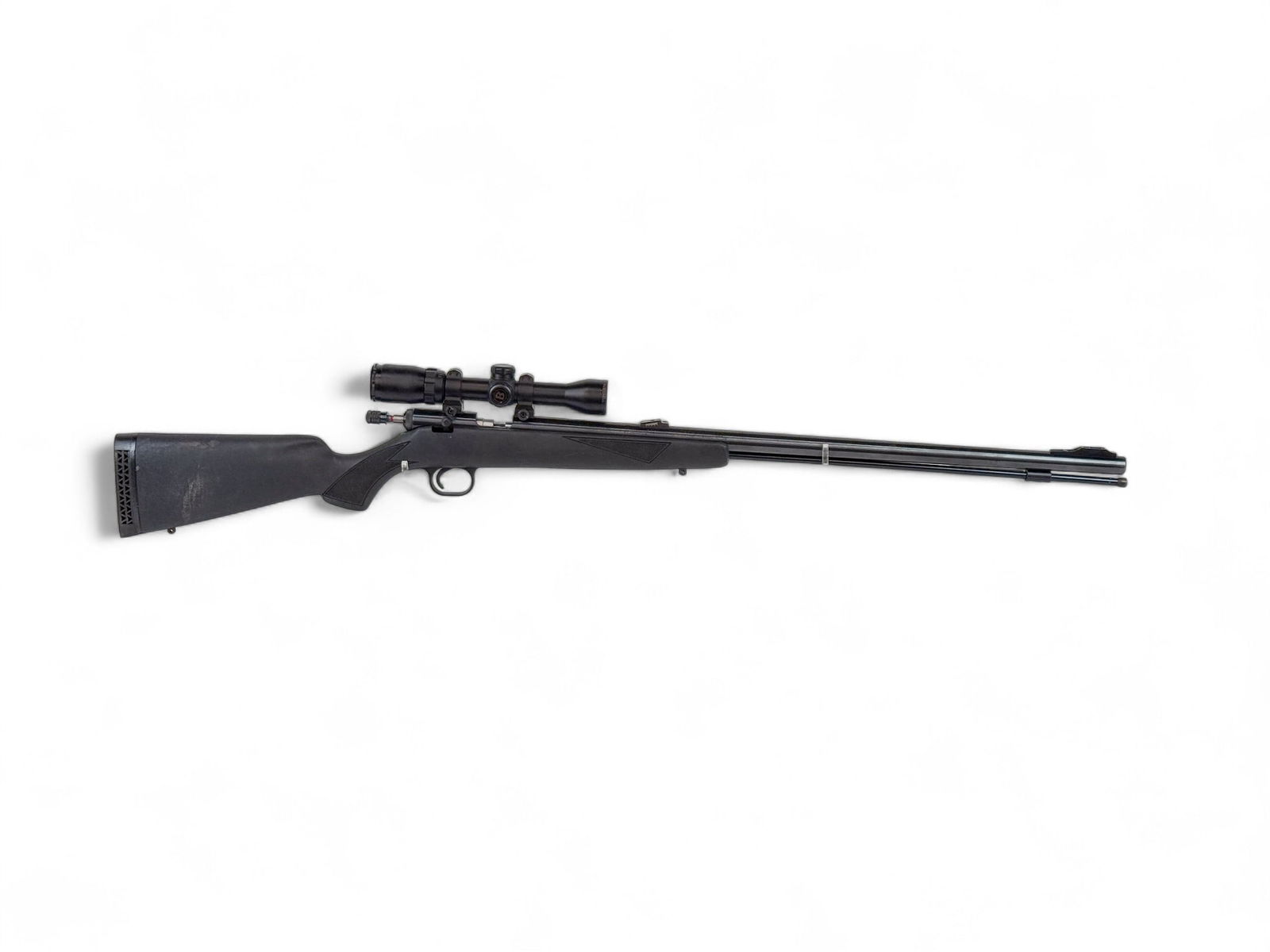 Knight Bighorn muzzleloader rifle, .50 cal: [Antique Firearm] Knight Bighorn blackpowder muzzleloader rifle, .50 cal. Blued finish. 26" barrel. Synthetic stock. Includes Bushnell Banner 1.5-4.5x32mm rifle scope. 44 1/4" overall. Serial 014251 C