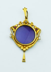 8KYG Seed Pearl & Garnet Mourning Pendant