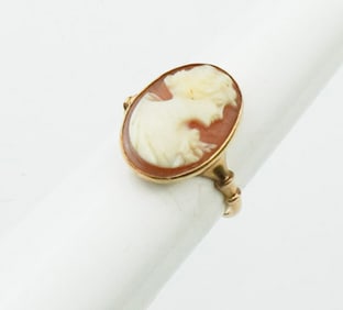 Vintage 10KYG Cameo Ring