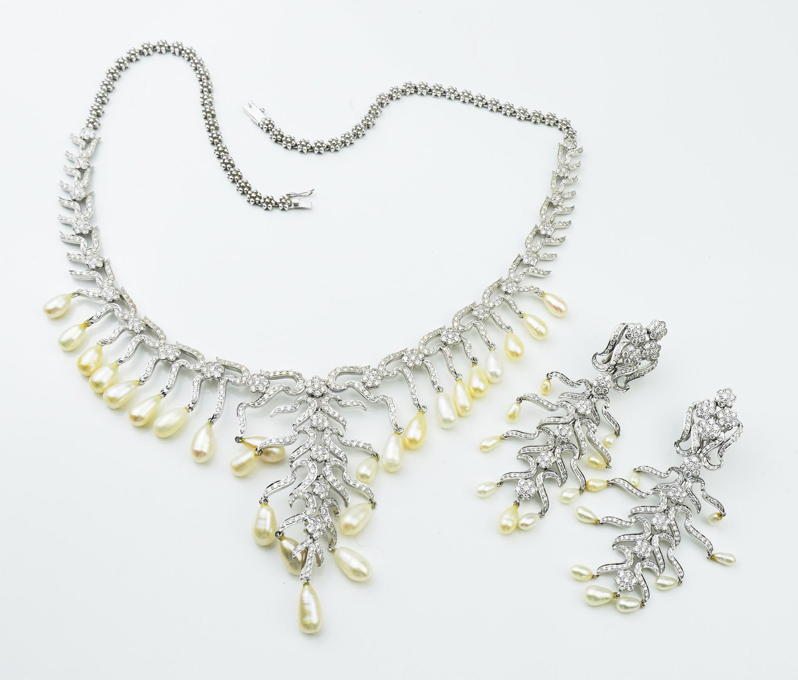 14KWG Pearl & Diamond Necklace/Earring Suite (1 of 1)