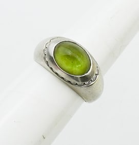 18KWG Diamond & Peridot Ring