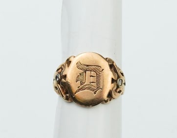 14KYG Monogrammed Signet Ring