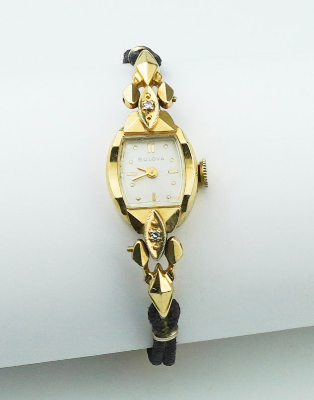 14KYG Ladies Bulova Watch (1 of 1)