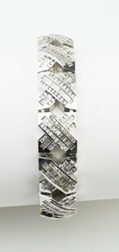 14KWG Diamond "X" Pattern Bracelet