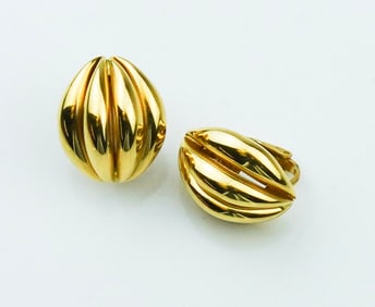 14KYG Ribbed Earrings