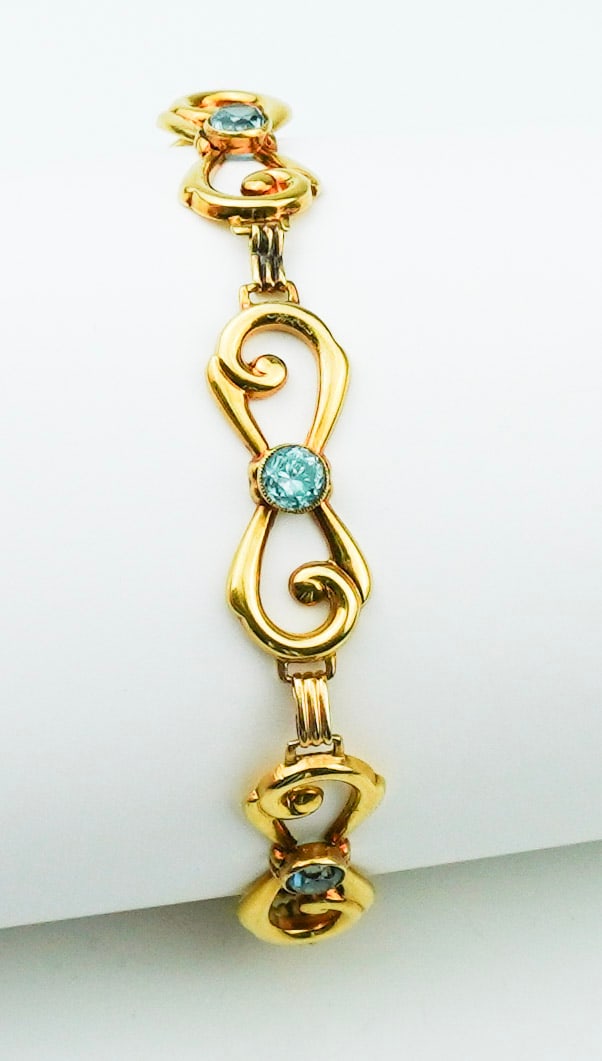 14KYG Fancy Link Bracelet (1 of 1)