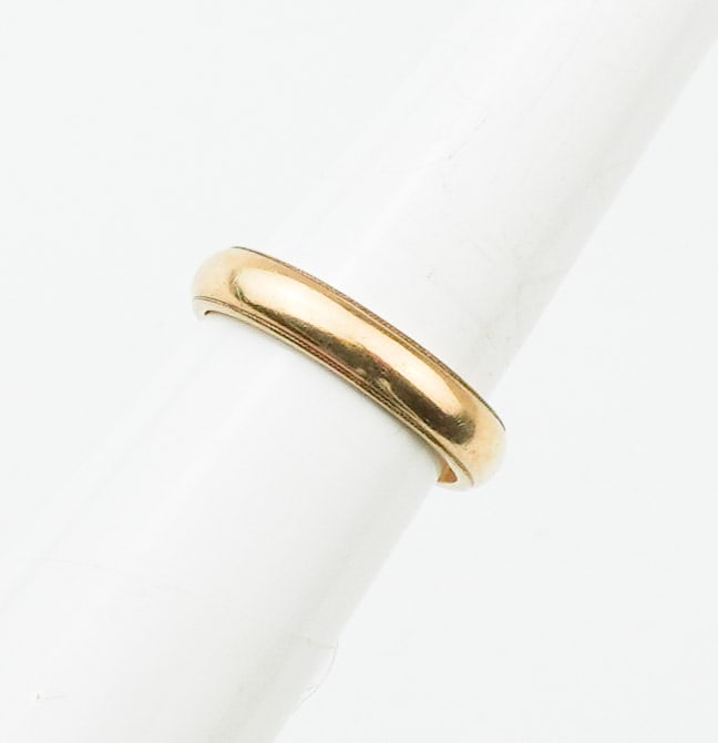 14KYG 4.5mm Wedding Band (1 of 1)