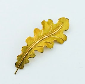 18KYG Leaf Pin