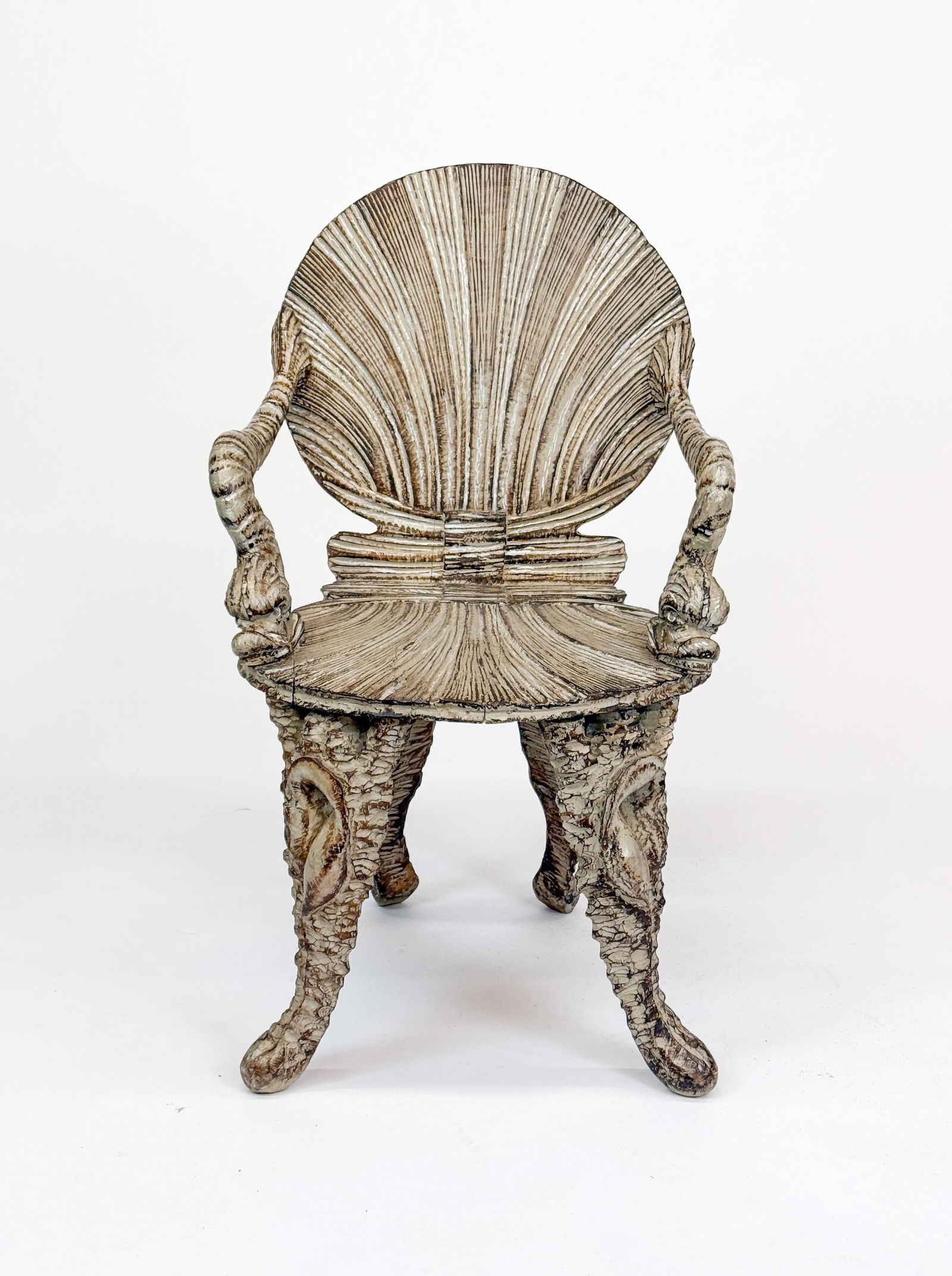 Italian Grotto silvered shell backed chair. - 2
