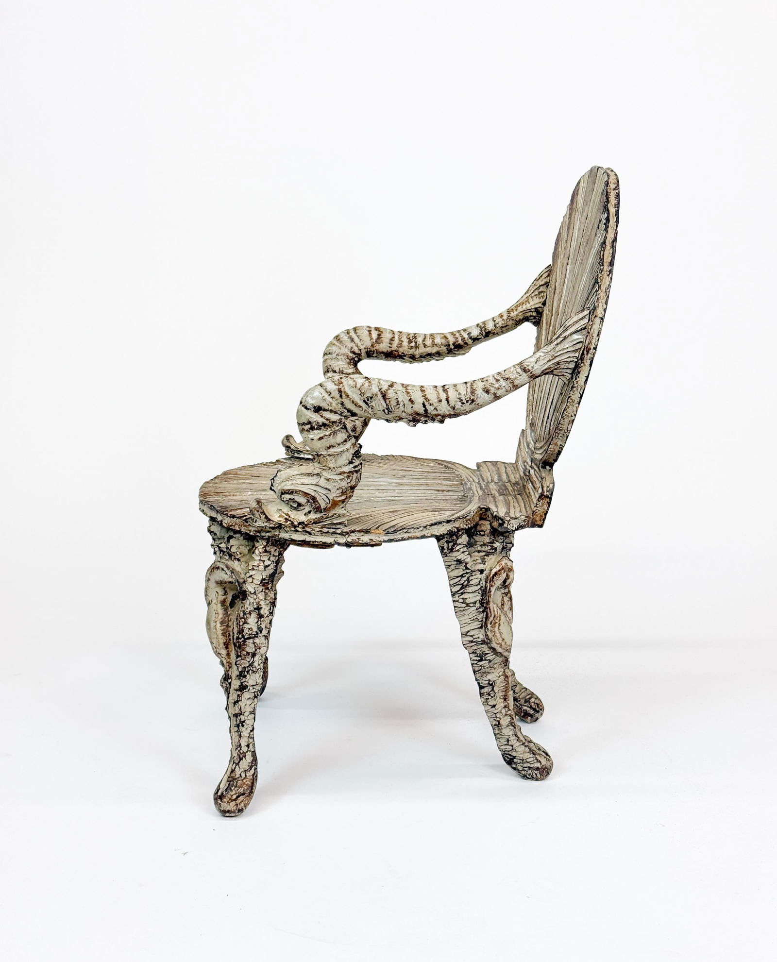 Italian Grotto silvered shell backed chair. - 4