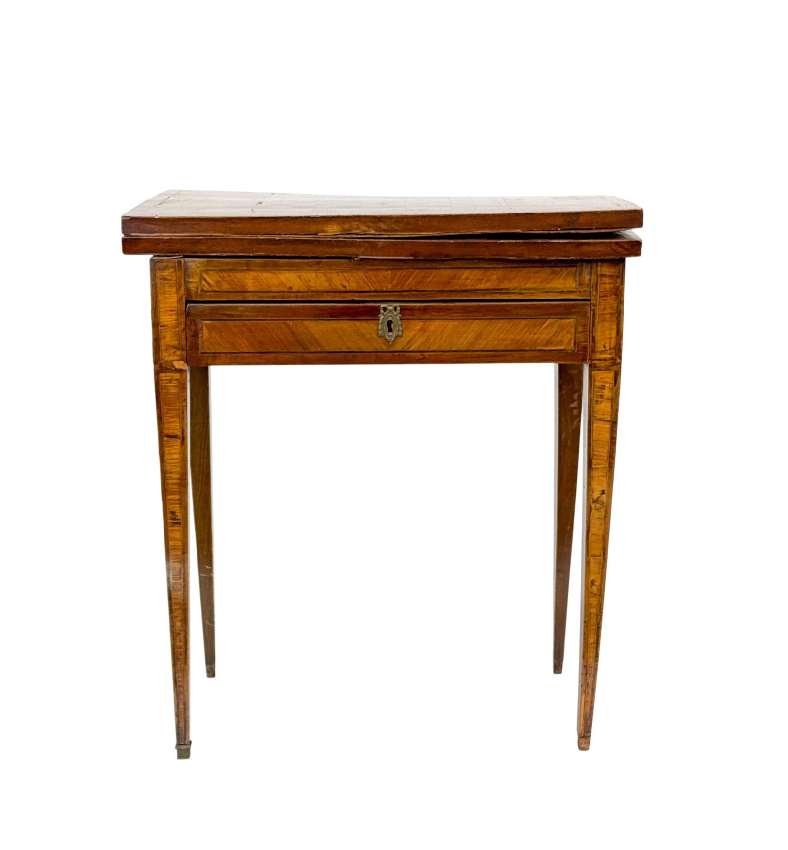 Inlaid game table. (1 of 8)