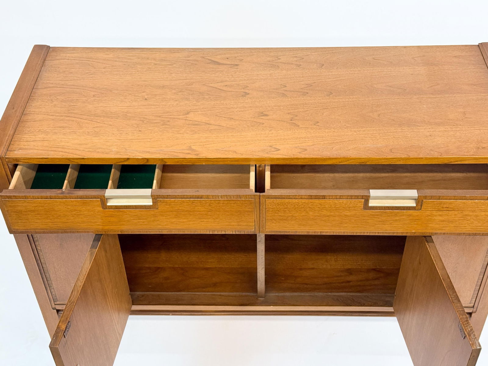 Basic Witz walnut side board. - 4