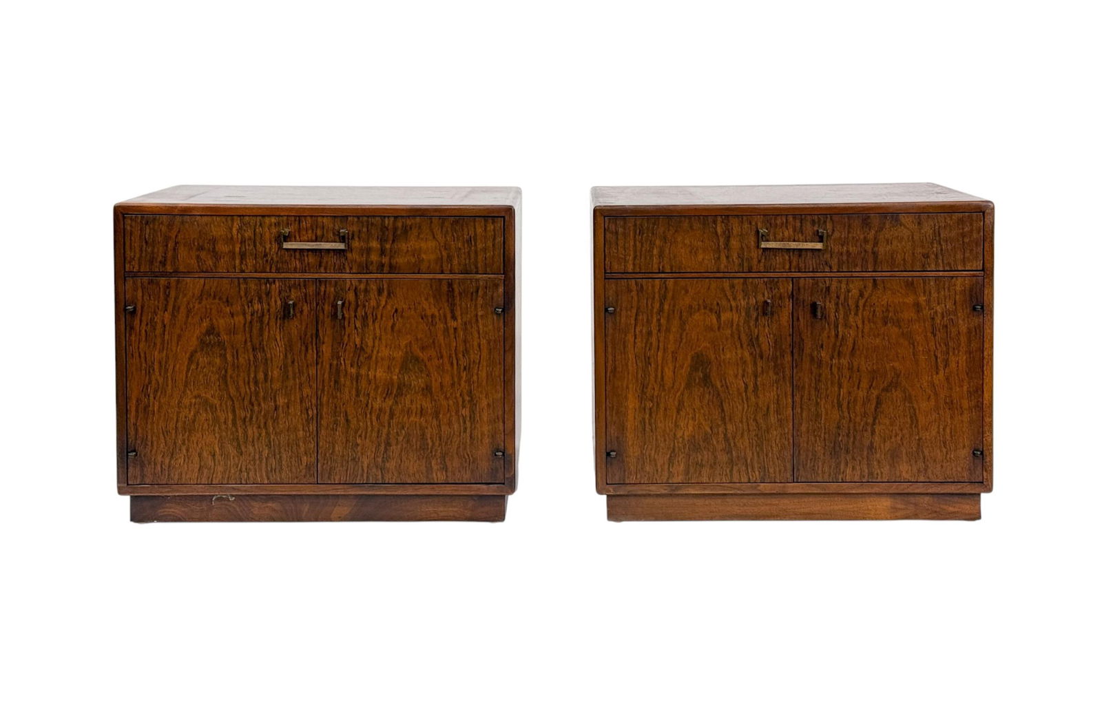 2 Founders Milo Baughman walnut side tables. (1 of 5)