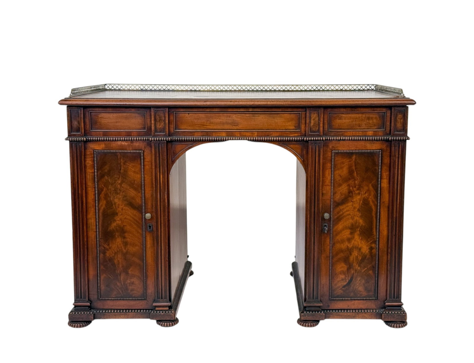 Regency mahogany kneehole desk. (1 of 7)
