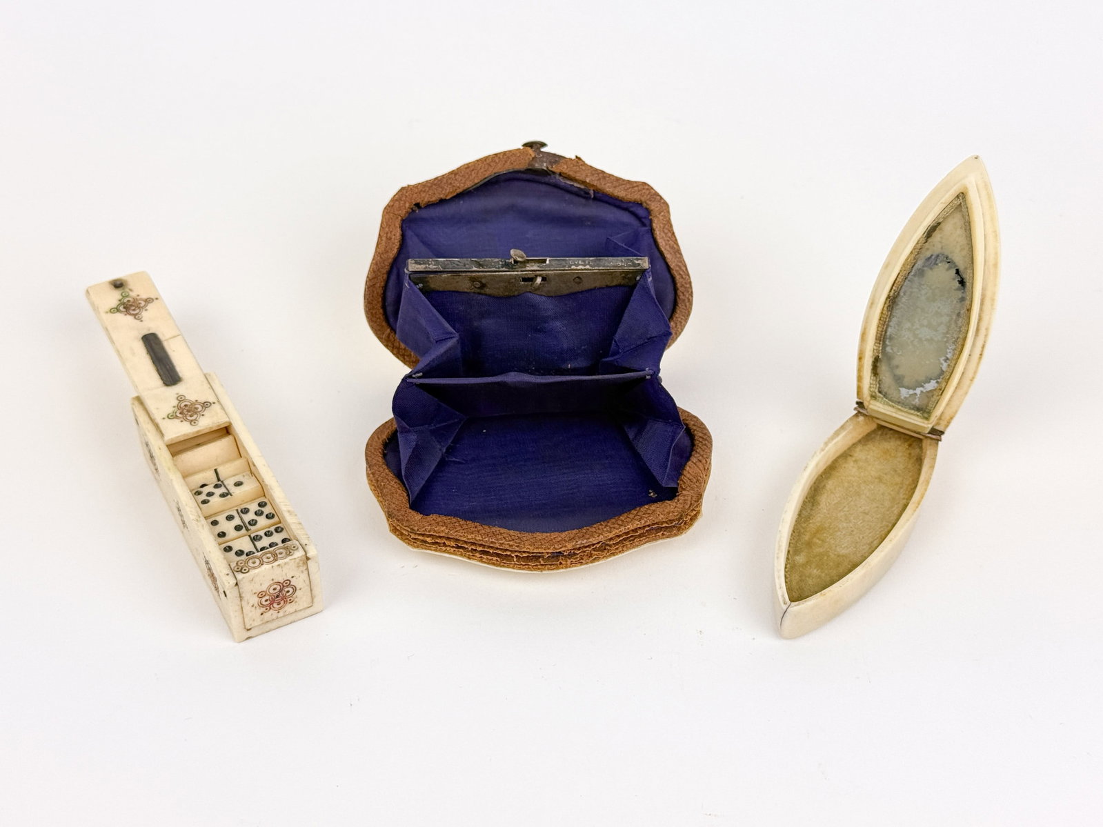 3 Utilitarian objects. - 2