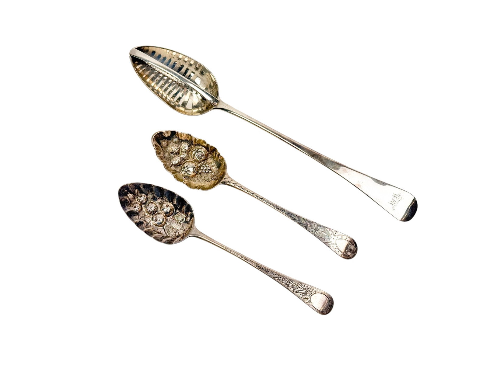 English George III strainer spoon & 2 berry spoons (1 of 6)