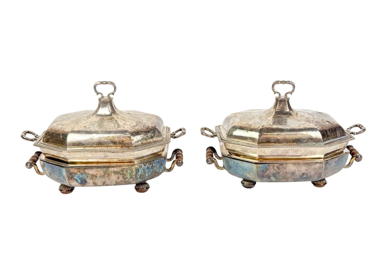 2 English George III silverplate tureens. (1 of 8)