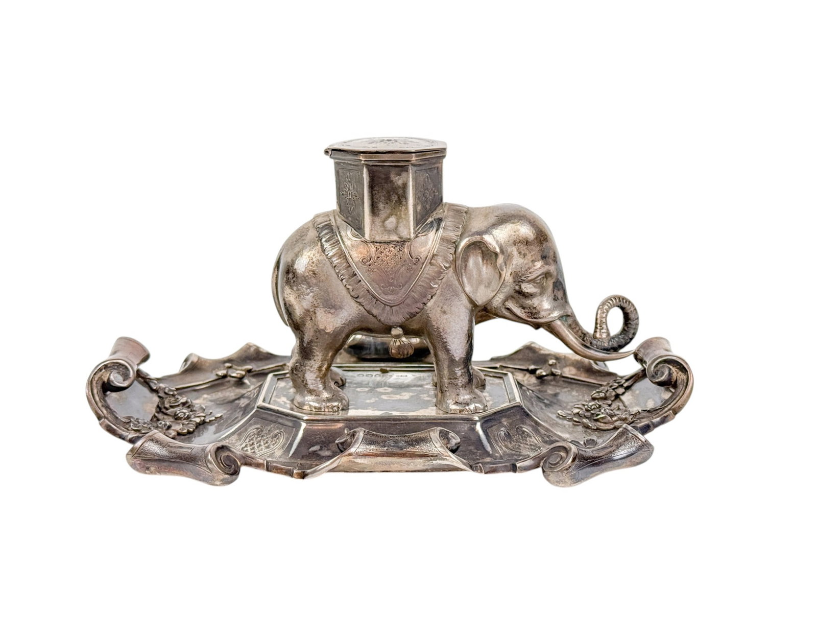 English Victorian elephant sterling inkwell. (1 of 7)