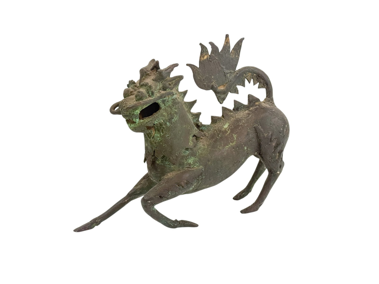 Chinese bronze Qilin sculpture. (1 of 5)