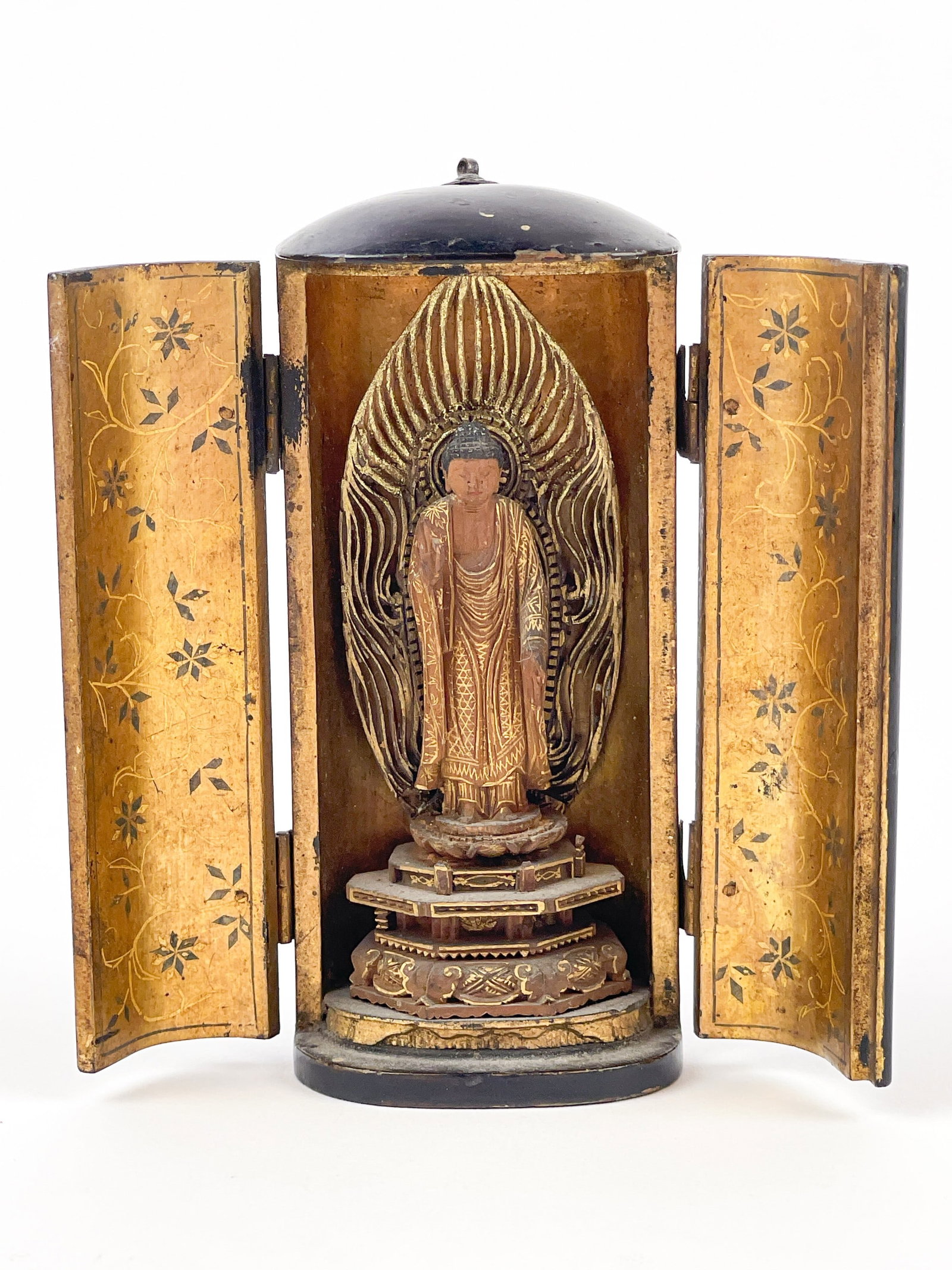 3 Buddhas. - 2