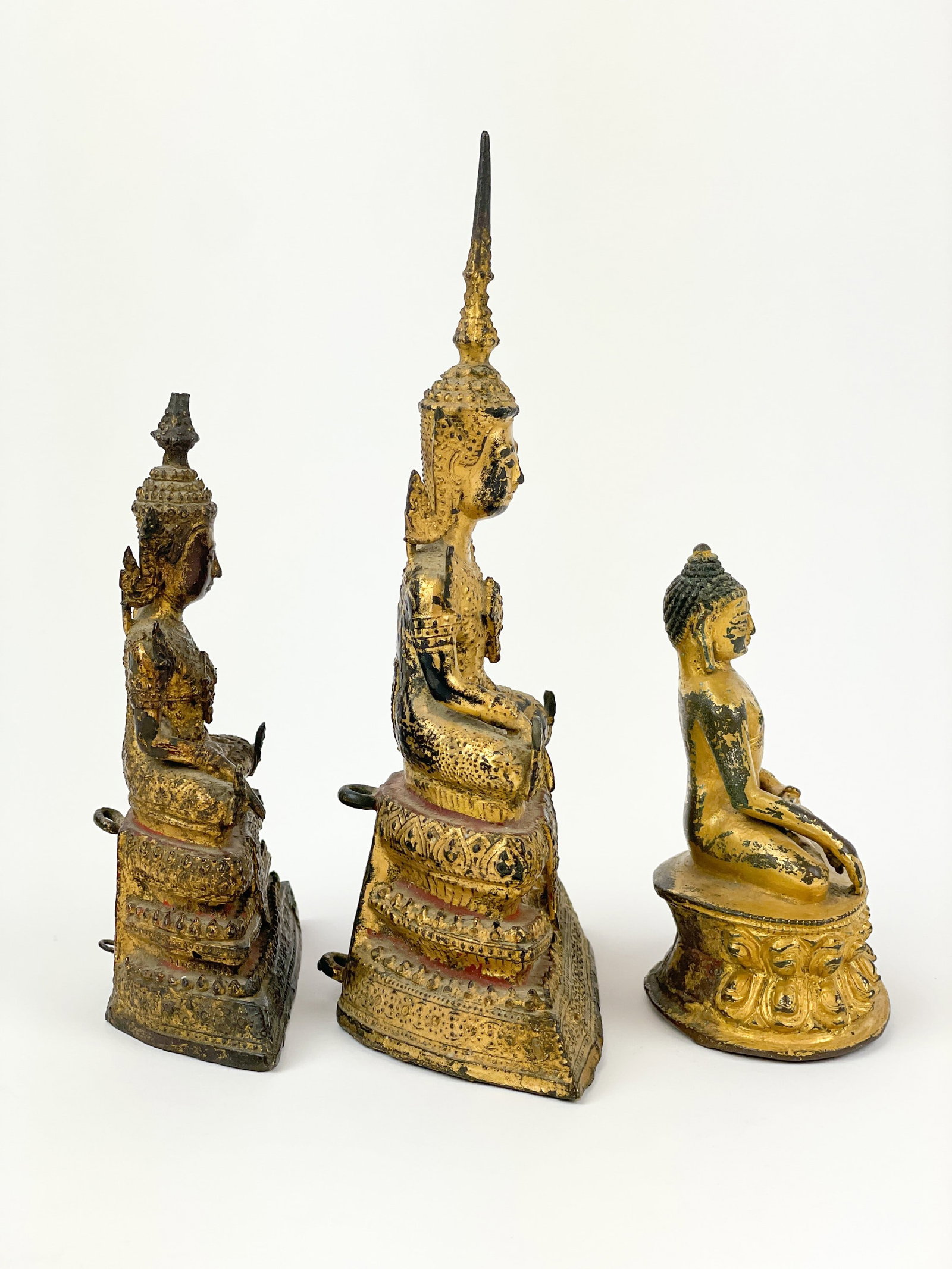 3 Buddhas. - 10